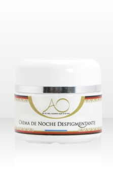 Andrea Ortiz te ofrece la Crema de Noche Despigmentante como parte de los kits de belleza AO.