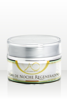 Andrea Ortiz te ofrece la Crema de Noche Regeneradora como parte de los kits de belleza AO.